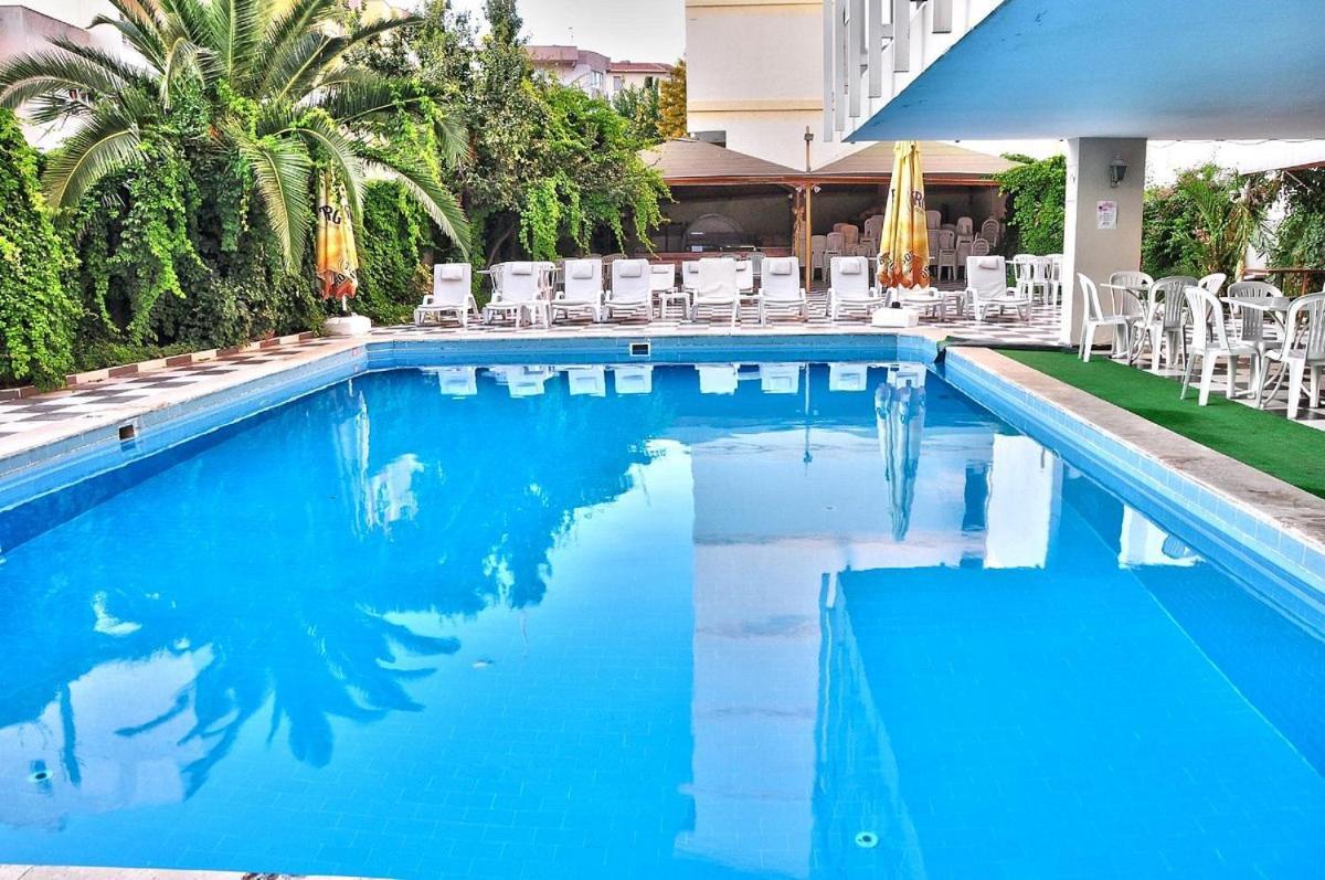 Roxx Royal Hotel Кушадасы Экстерьер фото